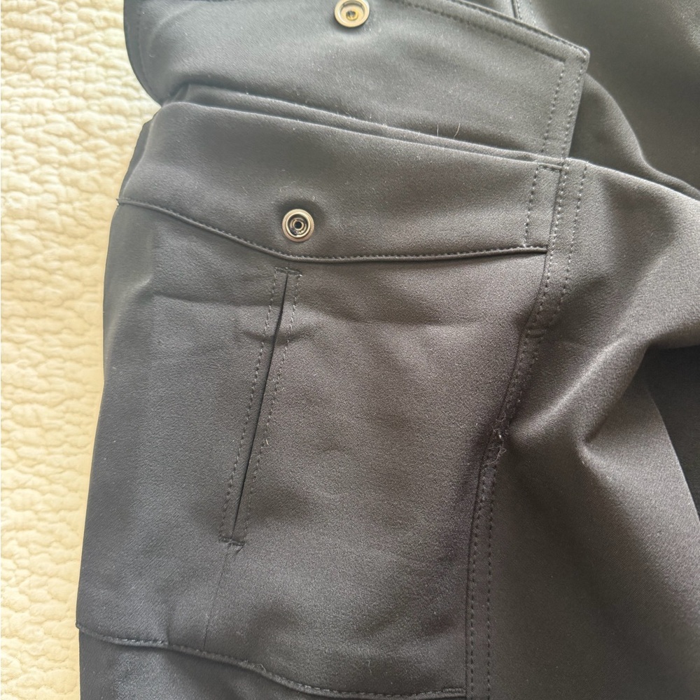 Athleta Black Activewear Pants - Picture 4 of 6